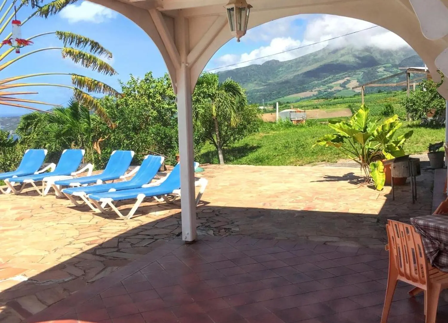 Villa Enchantee Avec Vue Sur Mer Et Piscine Au Carbet Le Carbet